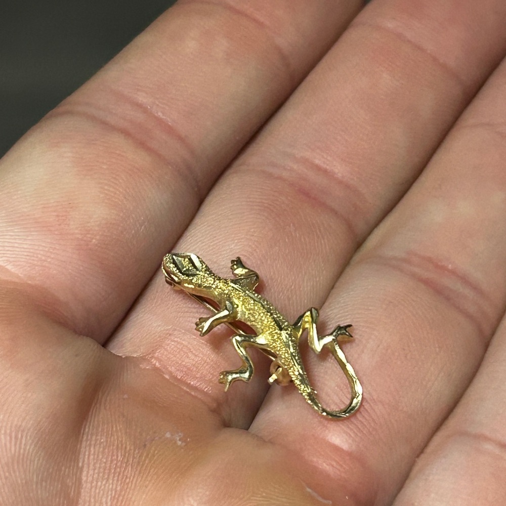 14k Solid Gold Gecko Lizard Reptile Brooch Pin